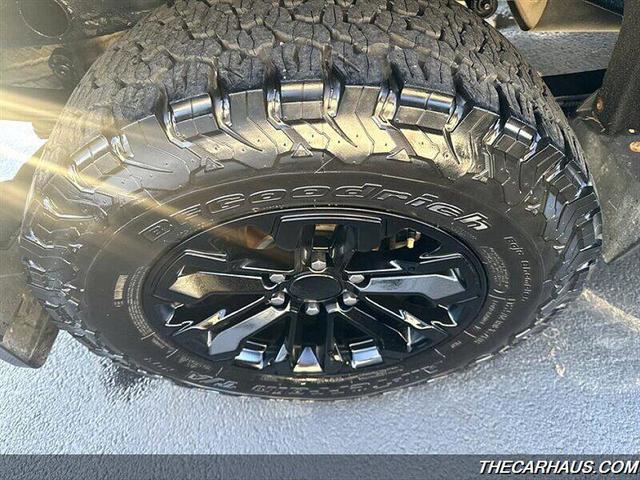 Photo of 2016 Black Chevrolet Silverado 1500