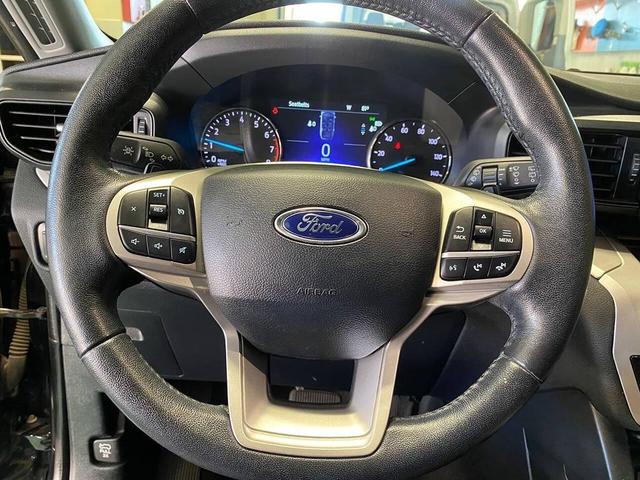 Photo of 2020 Agate Black Metallic Ford Explorer