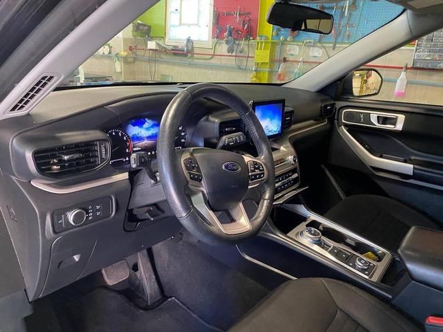 Photo of 2020 Agate Black Metallic Ford Explorer