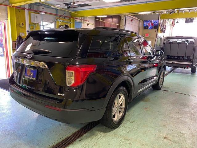 Photo of 2020 Agate Black Metallic Ford Explorer