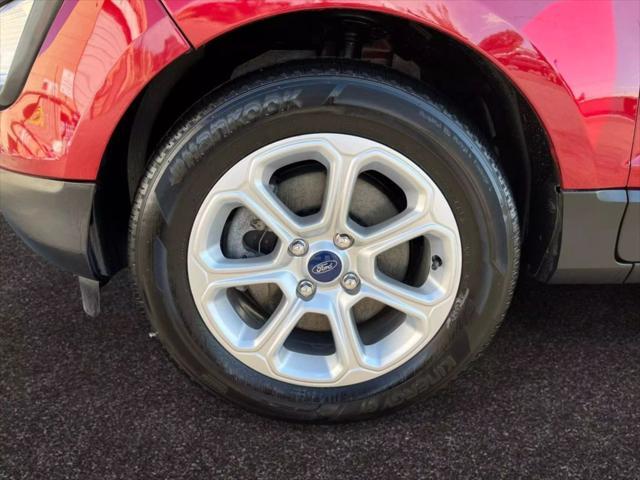 Photo of 2019 Ruby Red Metallic Tinted Clearcoat Ford EcoSport