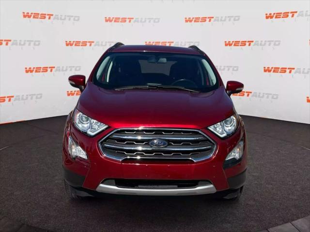Photo of 2019 Ruby Red Metallic Tinted Clearcoat Ford EcoSport