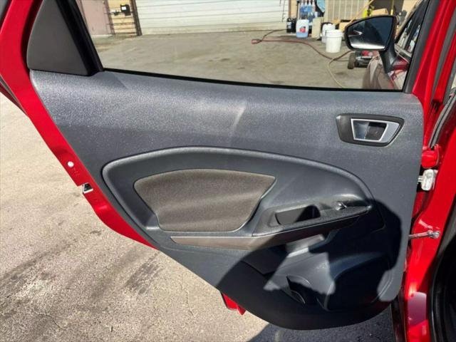 Photo of 2019 Ruby Red Metallic Tinted Clearcoat Ford EcoSport