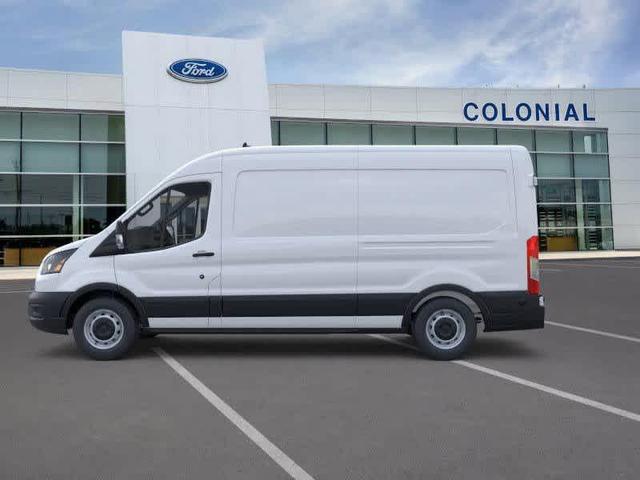 Photo of 2025 Oxford White Ford Transit-250