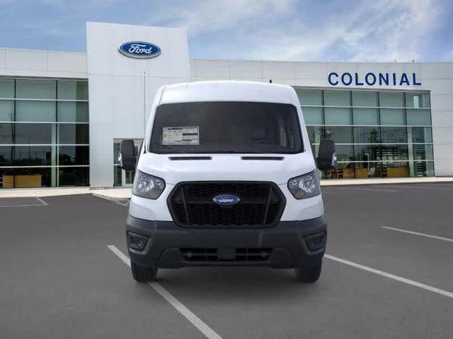 Photo of 2025 Oxford White Ford Transit-250