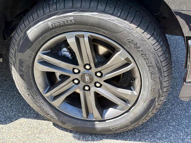 Photo of 2023 Agate Black Metallic Ford F-150
