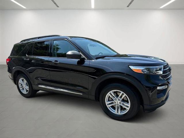 Photo of 2023 Agate Black Metallic Ford Explorer