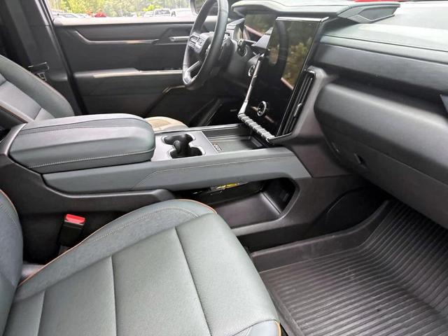 Photo of 2024 Black GMC Acadia