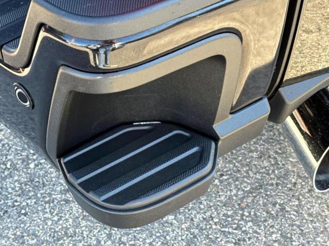 Photo of 2025 Agate Black Metallic Ford F-250
