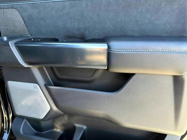 Photo of 2025 Agate Black Metallic Ford F-250