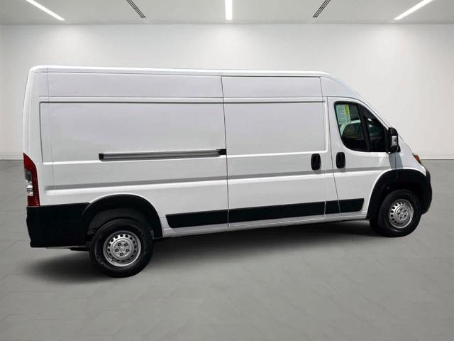 Photo of 2025 Bright White Clearcoat RAM ProMaster 2500