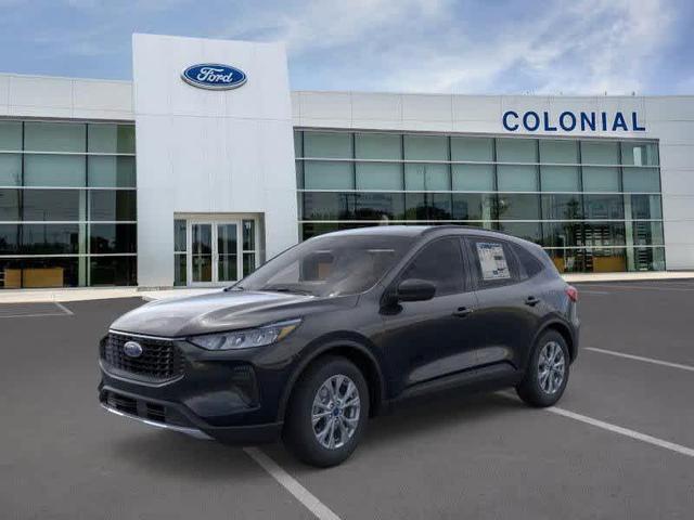 Photo of 2025 Agate Black Metallic Ford Escape