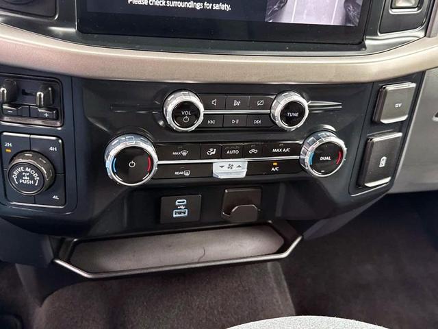 Photo of 2024 Oxford White Ford F-150