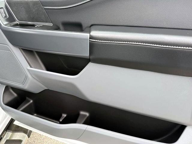 Photo of 2024 Oxford White Ford F-150
