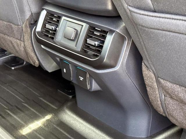 Photo of 2022 Iconic Silver Metallic Ford F-150