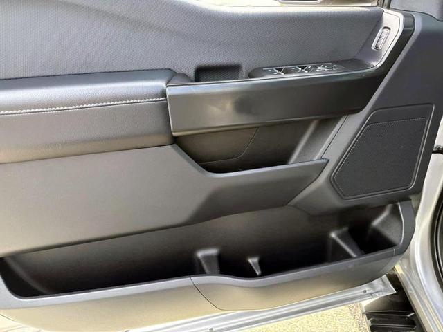 Photo of 2022 Iconic Silver Metallic Ford F-150