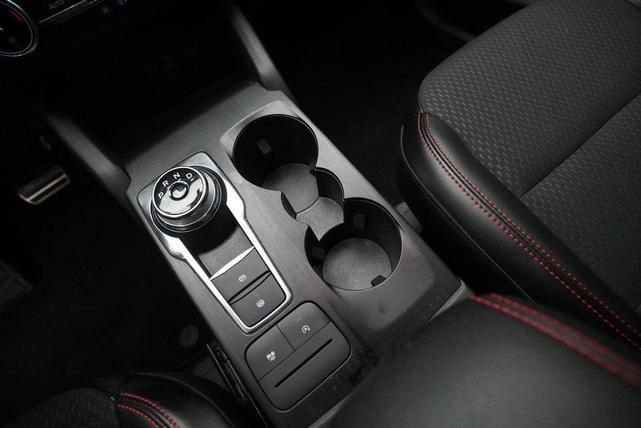Photo of 2024 Black Metallic Ford Escape