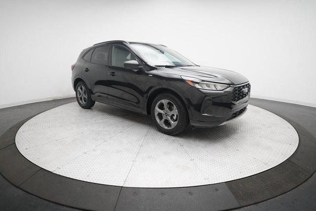Photo of 2024 Black Metallic Ford Escape