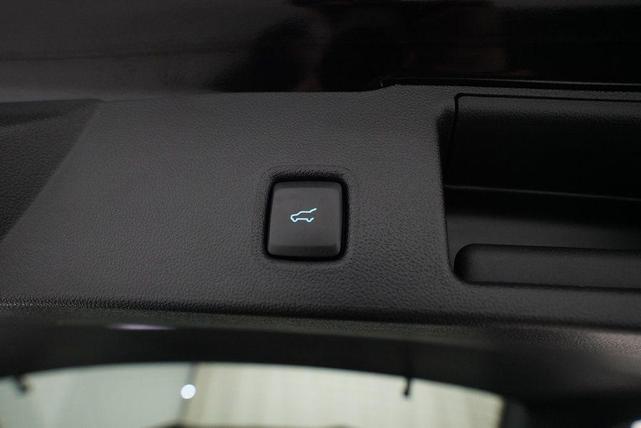 Photo of 2024 Black Metallic Ford Escape