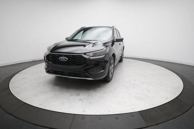 Photo of 2024 Black Metallic Ford Escape