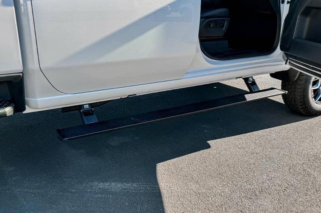 Photo of 2024 White Chevrolet Silverado 2500