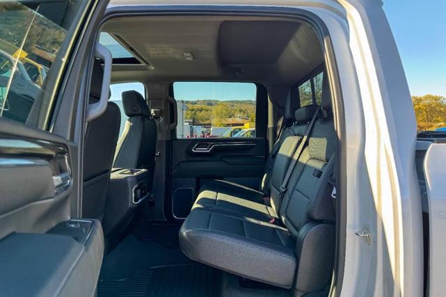 Photo of 2024 White Chevrolet Silverado 2500