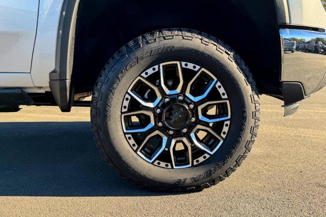 Photo of 2024 White Chevrolet Silverado 2500