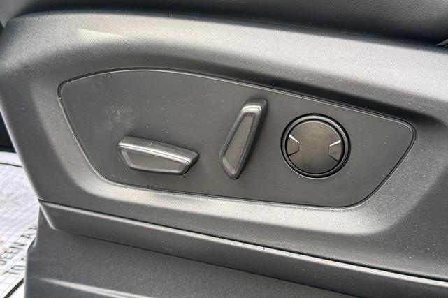 Photo of 2025 Black Ford Explorer