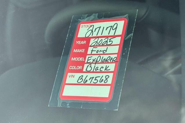 Photo of 2025 Black Ford Explorer