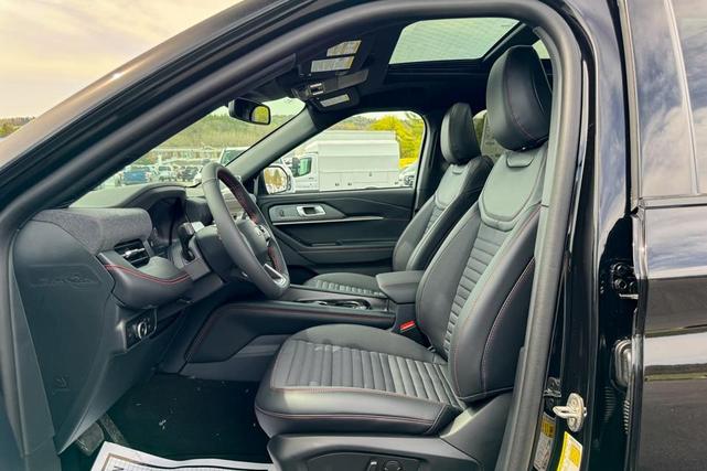 Photo of 2025 Black Ford Explorer
