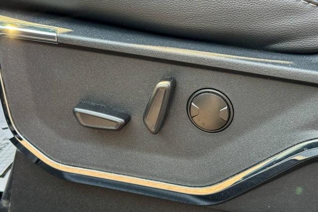 Photo of 2024 Black Ford F-350