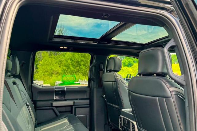 Photo of 2022 Black Ford F-350