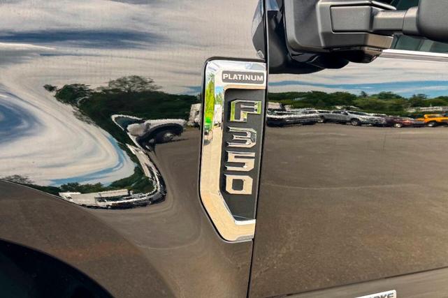 Photo of 2022 Black Ford F-350