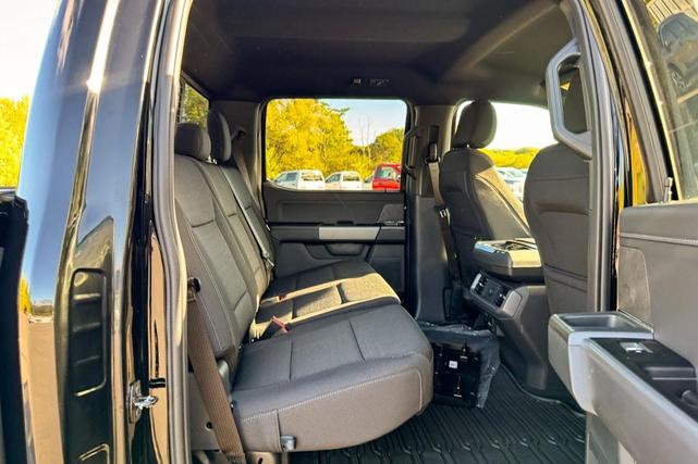 Photo of 2025 Black Ford F-150