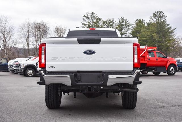Photo of 2025 White Ford F-350