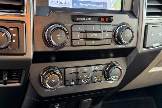 Photo of 2022 Red Ford F-350