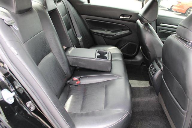 Photo of 2019 Super Black Nissan Altima
