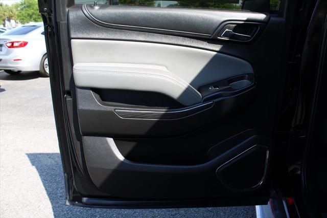 Photo of 2019 Black Chevrolet Suburban