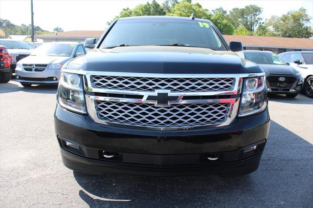 Photo of 2019 Black Chevrolet Suburban