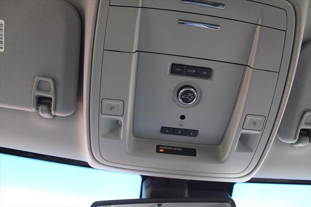 Photo of 2019 Black Chevrolet Suburban