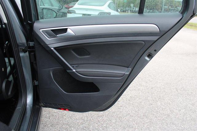 Photo of 2016 Grey Volkswagen Golf SportWagen