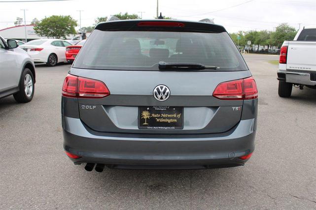 Photo of 2016 Grey Volkswagen Golf SportWagen