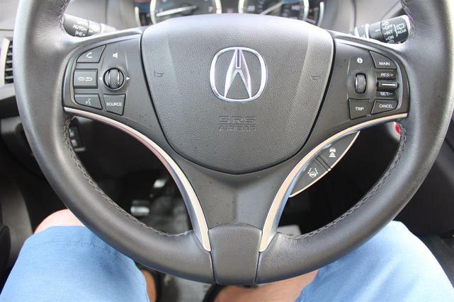 Photo of 2016 Crystal Black Pearl Acura MDX
