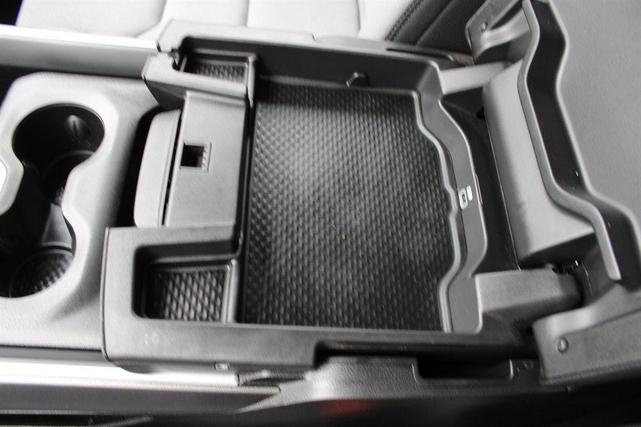 Photo of 2020 Granite Crystal Metallic Clearcoat RAM 1500