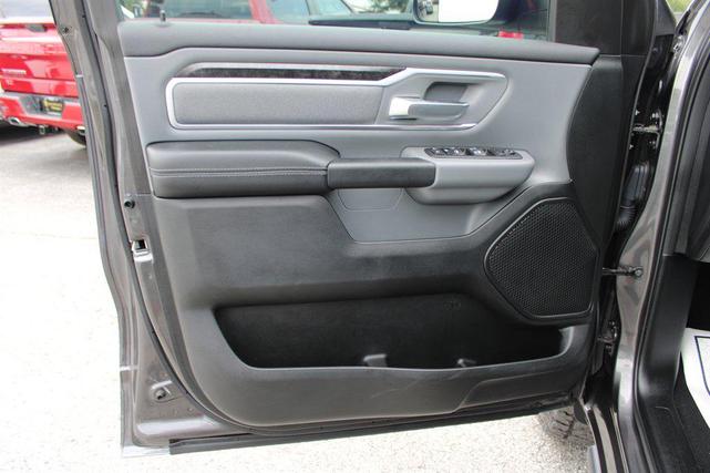 Photo of 2020 Granite Crystal Metallic Clearcoat RAM 1500