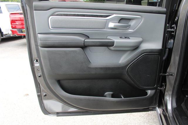 Photo of 2020 Granite Crystal Metallic Clearcoat RAM 1500