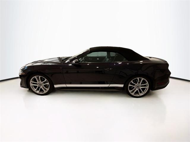 Photo of 2022 Mischievous Purple Metallic Ford Mustang