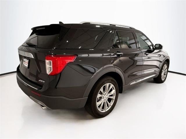 Photo of 2023 Black Metallic Ford Explorer