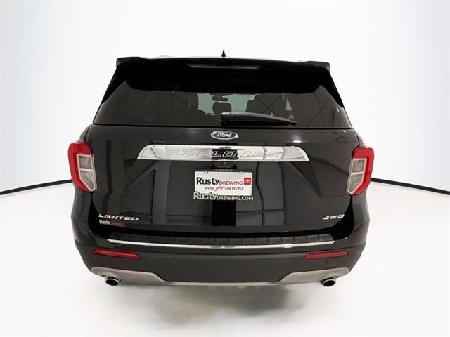 Photo of 2023 Black Metallic Ford Explorer