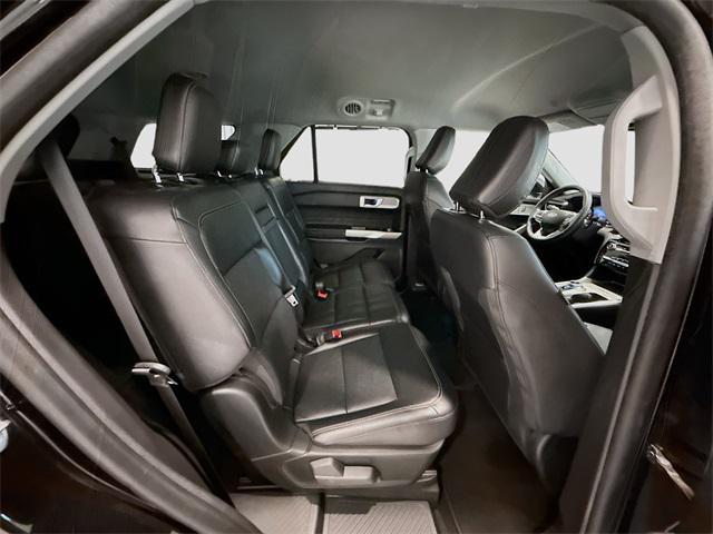 Photo of 2023 Black Metallic Ford Explorer